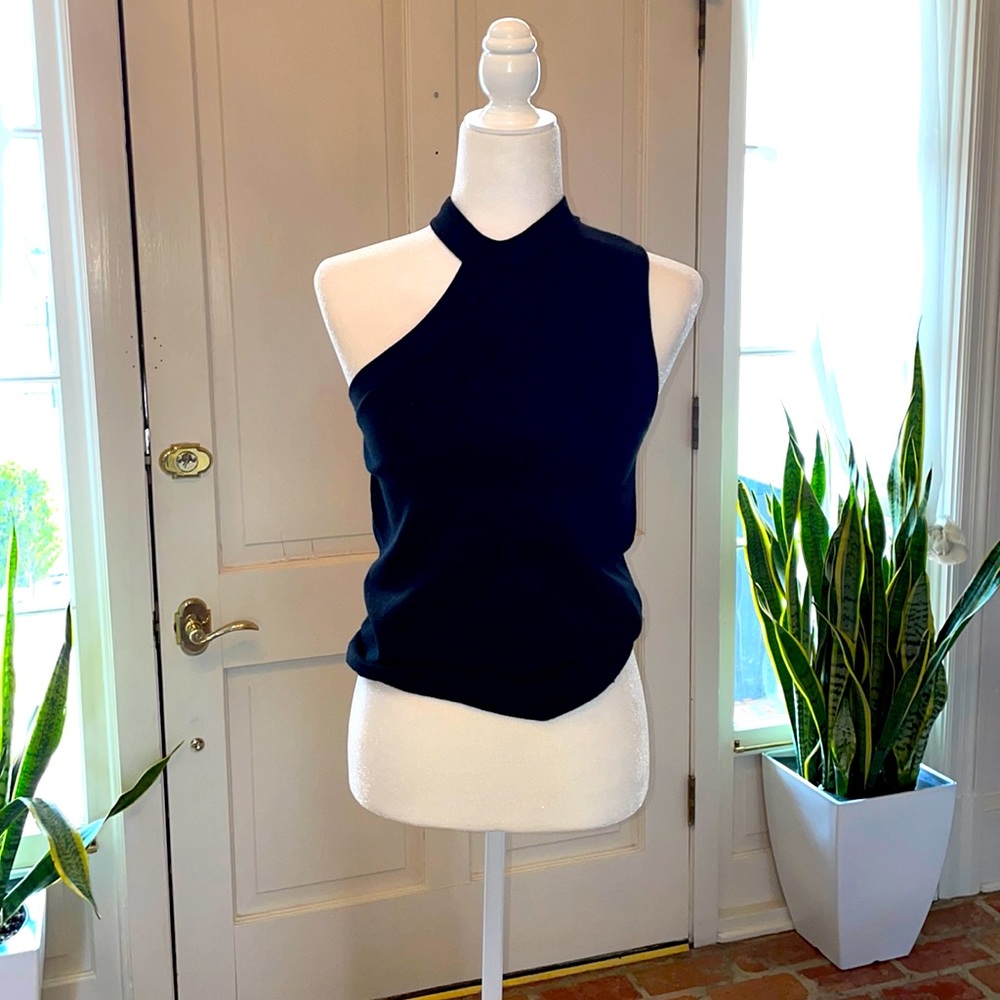 🖤ZARA🖤 black knit Asymmetrical top size medium